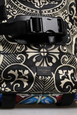 Rucksacktasche aus Nylon mit mehrfarbigem Maiolica-Druck