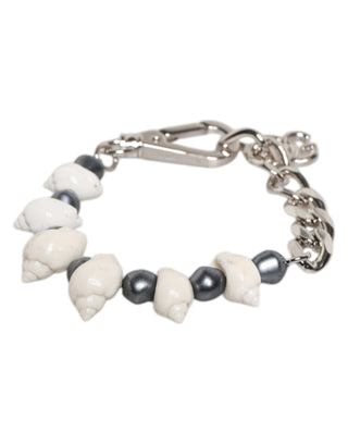 Pulsera con colgante de concha y logo DG de latón plateado  