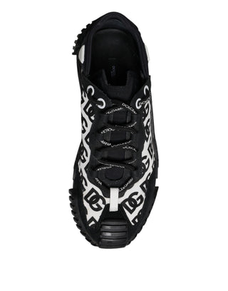 Zapatillas bajas negras con logo y cordones NS1