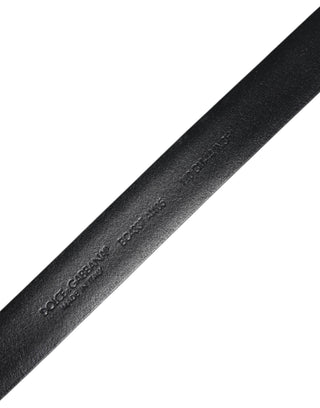 Cinturón clásico negro de cuero sólido con hebilla de cintura  
