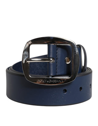 Gürtel aus blauem Kalbsleder mit klassischer Metallschnalle