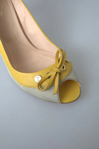 Gelbe Off White Peeptoe-Heels Pumps