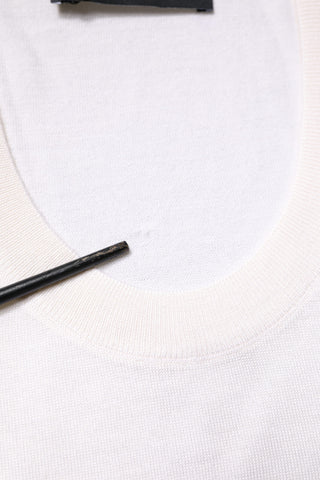Weißes ärmelloses Kaschmir-Tanktop mit Rundhalsausschnitt