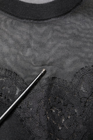 Schwarzes Spitzen-Sheer-Top mit Rundhalsausschnitt und ohne Ärmel