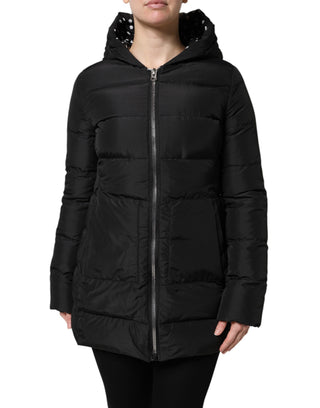 Chaqueta reversible negra acolchada con capucha y cremallera