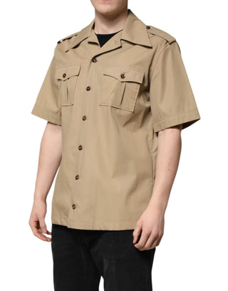 Camisa marrón de manga corta con estampado gráfico  