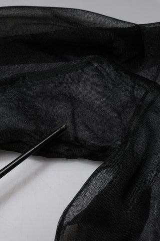 Schwarz-weißer Strickpullover mit Logo