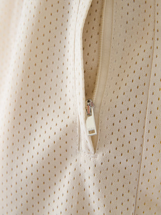 Pantalones cortos crema de poliéster con logo