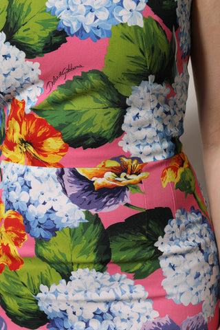 Vestido sin mangas multicolor con estampado floral y corte recto