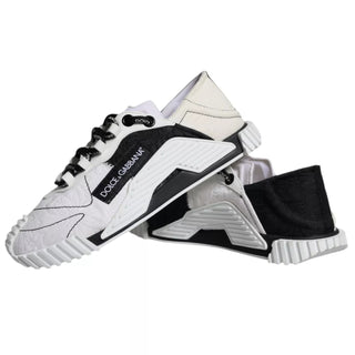 Zapatillas NS1 bajas blancas y negras