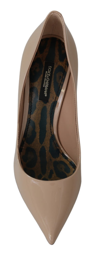 Zapatos de tacón de aguja de charol beige
