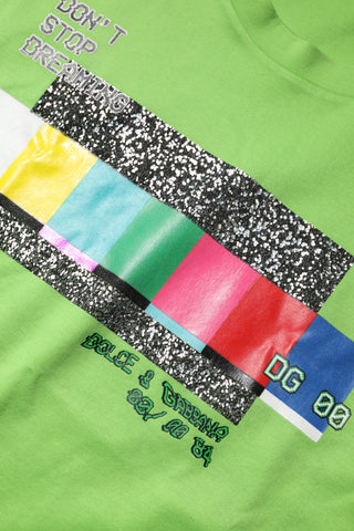 Camiseta verde con estampado gráfico y cuello redondo  