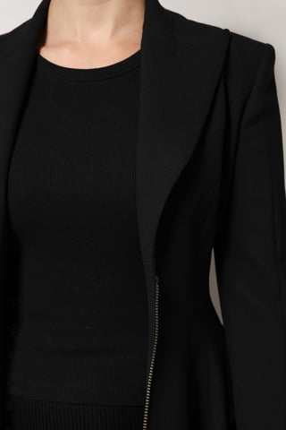 Schwarzer, einreihiger Trenchcoat aus Polyester