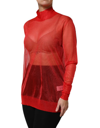 Blusa roja de tul con cuello alto y manga larga  