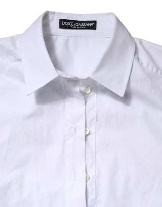 Polo blanco de algodón con mangas cortas y cuello