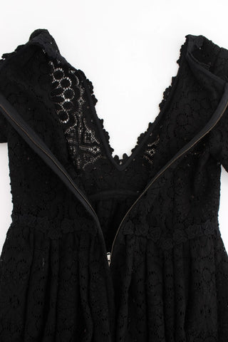 Schwarzes, gestricktes Maxi-Kleid in voller Länge mit Stickerei