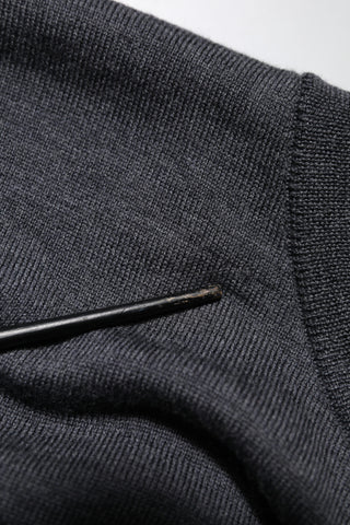 Sudadera gris oscuro de lana con cuello redondo