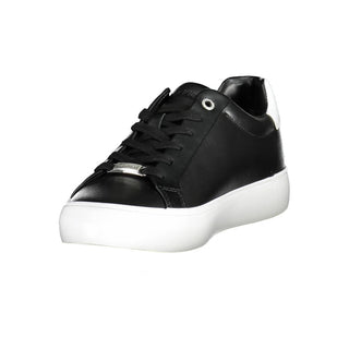 Zapatillas negras de cuero para mujer