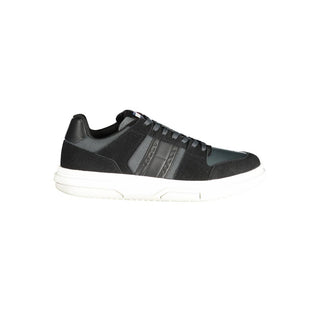 Zapatilla para hombre de cuero negro