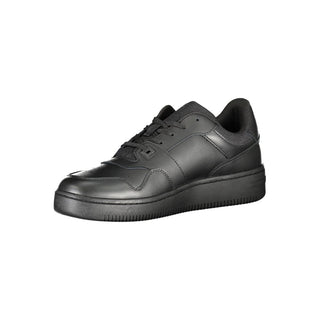 Zapatilla masculina de cuero negro