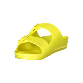Gelbe Plastik-Damenpantolette