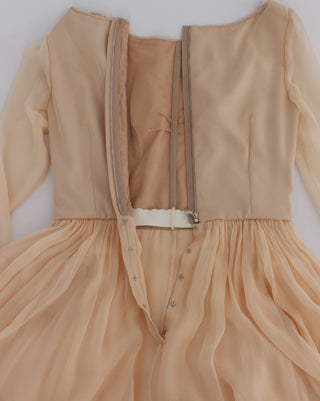 Beiges Ballkleid aus Seide in voller Länge
