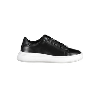 Zapatilla de piel negra para mujer