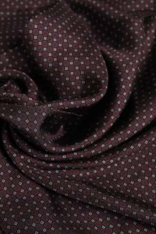 Maroonfarbener Foulard-Schal aus Seide mit gepunkteten Fransen