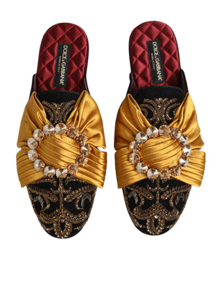 Mehrfarbige verzierte flache Sandalen