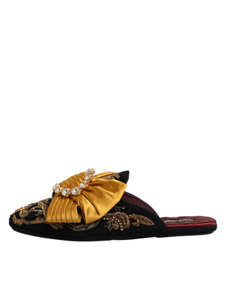 Mehrfarbige verzierte flache Sandalen