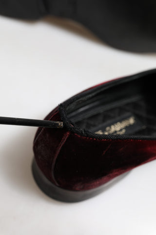 Rote Samt-Slipper für Herren