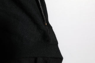 Suéter Negro de Cachemira para Hombre con Cuello Redondo