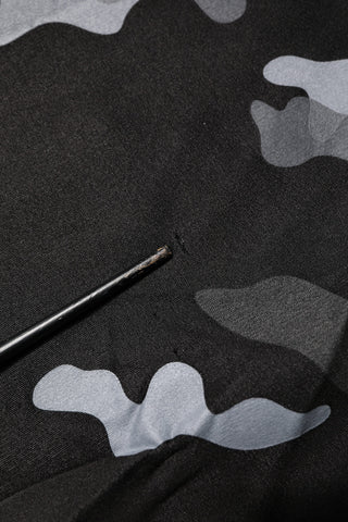 Sudadera Negra de Camuflaje