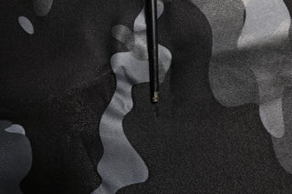 Sudadera Negra de Camuflaje