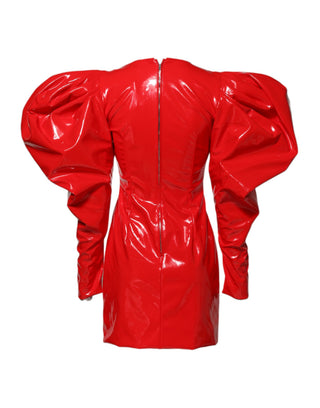 Rotes Minikleid aus Lackleder mit Puffärmeln