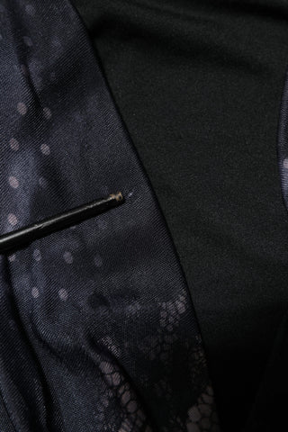 Schwarzes florales Etui-Midikleid aus Viskose