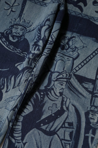 Blaue Jeans mit Grafikprint und schmal zulaufendem Bein