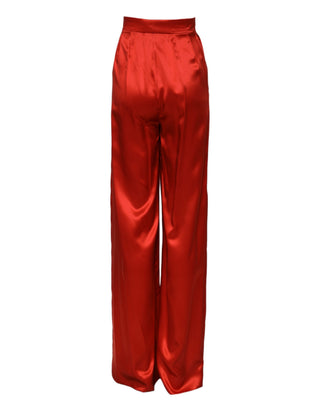 Rote Satinhose mit weitem Bein und hoher Taille
