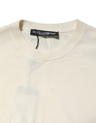 Blusa blanca de seda con mangas cortas tipo pulóver