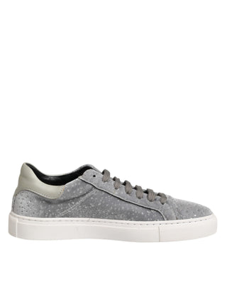 Graue Wildleder-Low-Top-Schnürsneaker