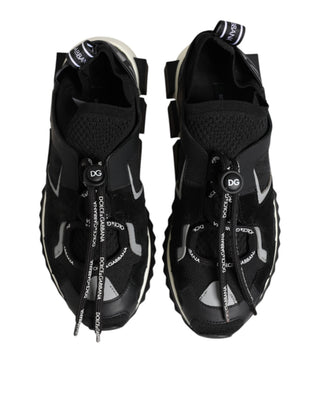 Zapatillas negras y blancas con logo Sorrento