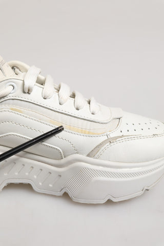 Weiße DAYMASTER Sneakers aus Kalbsleder