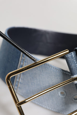 Zweifarbiger Gürtel aus blauem Denim mit goldfarbener Metallschnalle