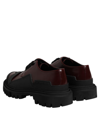 Zapatos de trekking rojos de piel con cordones