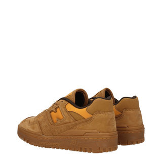 Sneaker aus braunem Leder