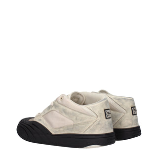 Beigefarbene klobige Sneaker aus Stoff