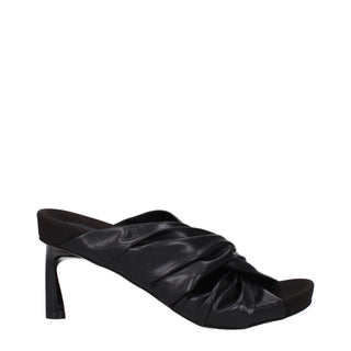 Sandalias de tacón stiletto de cuero negro
