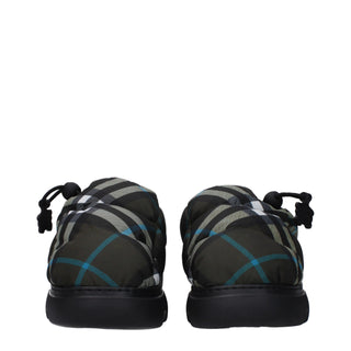 Mocasines sin cordones de tela verde