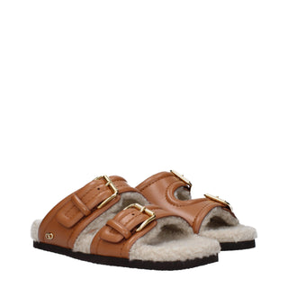 Zapatillas de cuero marrón