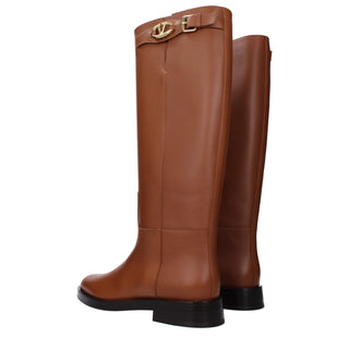 Braune Lederstiefel